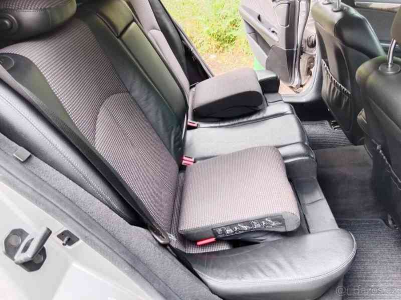 Mercedes-Benz Třídy E 2,2 CDI kombi, tažné - foto 11