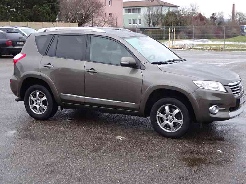 Toyota Rav4 2.2 D-D4 r.v.2011 4x4  - foto 2