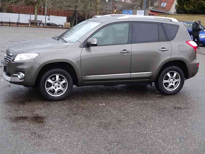 Toyota Rav4 2.2 D-D4 r.v.2011 4x4  - foto 3