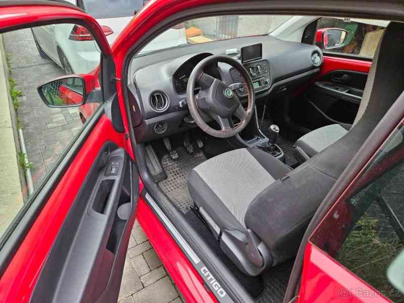 Škoda Citigo 1,0   2012 najeto 45 500 - foto 4
