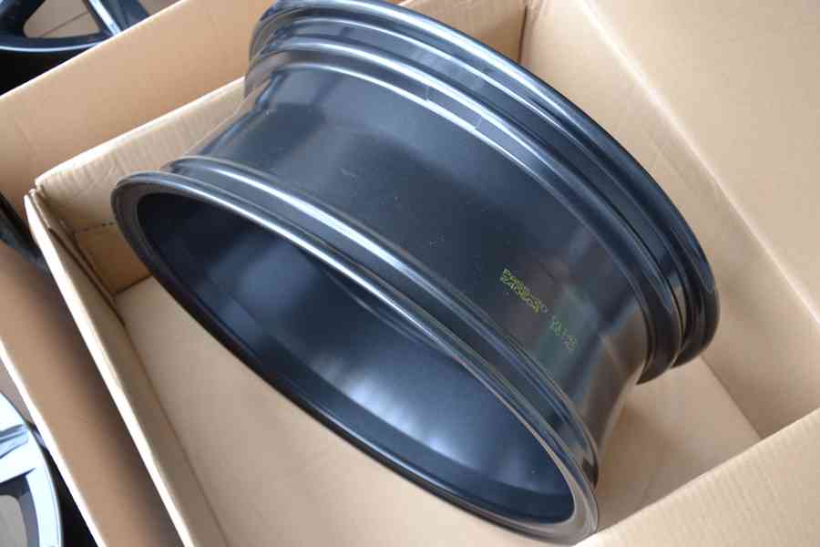 NOVÉ 18 Alu orig. VW Tiguan R-line, Š.Kodiaq a Seat Tarraco - foto 17