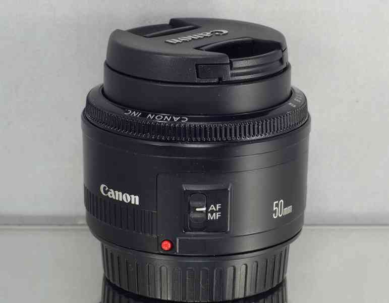 Canon EF 50mm f/1.8 II *full-frame Pevný Objektiv* - foto 5
