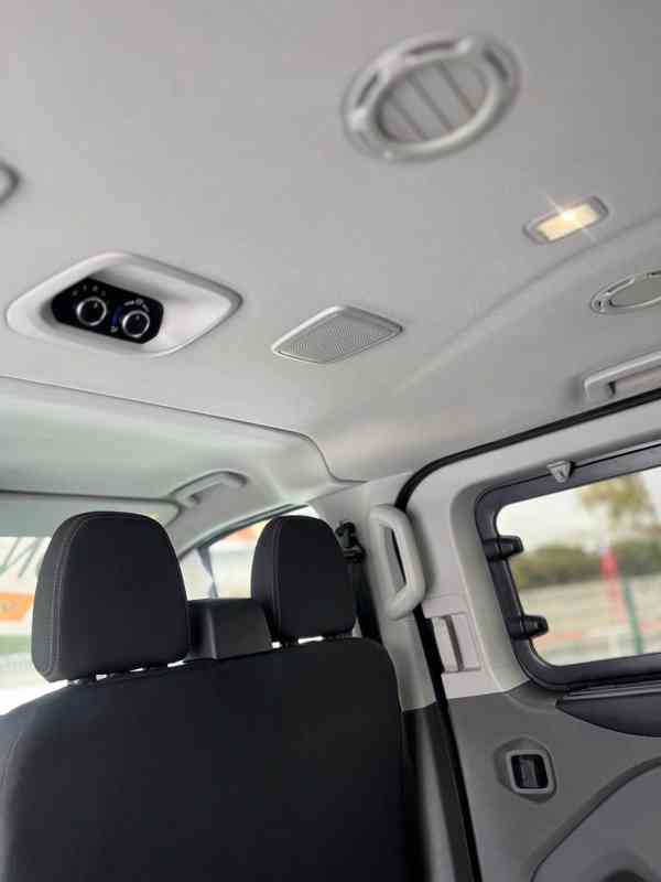 Pronájem mikrobusu Ford Custom - foto 7
