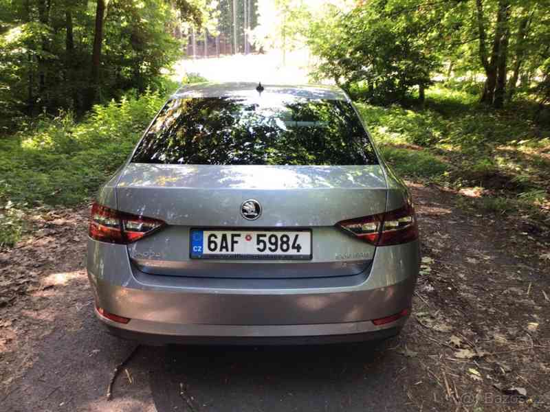 Škoda Superb 2,0   TDI, 110 KW, DSG - foto 9