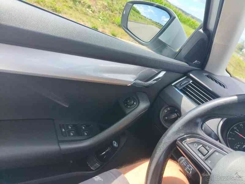 Škoda Octavia 2,0 TDI 4x4 combi elegance - foto 15