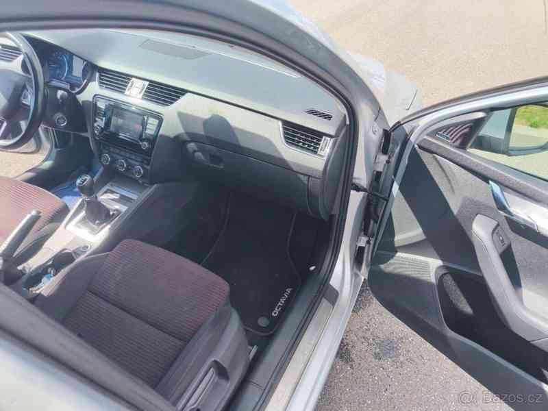 Škoda Octavia 2,0 TDI 4x4 combi elegance - foto 6