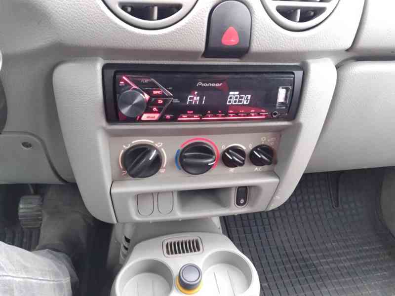 RENAULT KANGOO 1.2 16V 55kW ČR,SERVISKA - foto 27