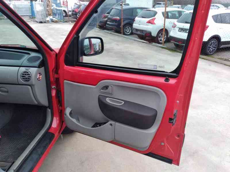 RENAULT KANGOO 1.2 16V 55kW ČR,SERVISKA - foto 19