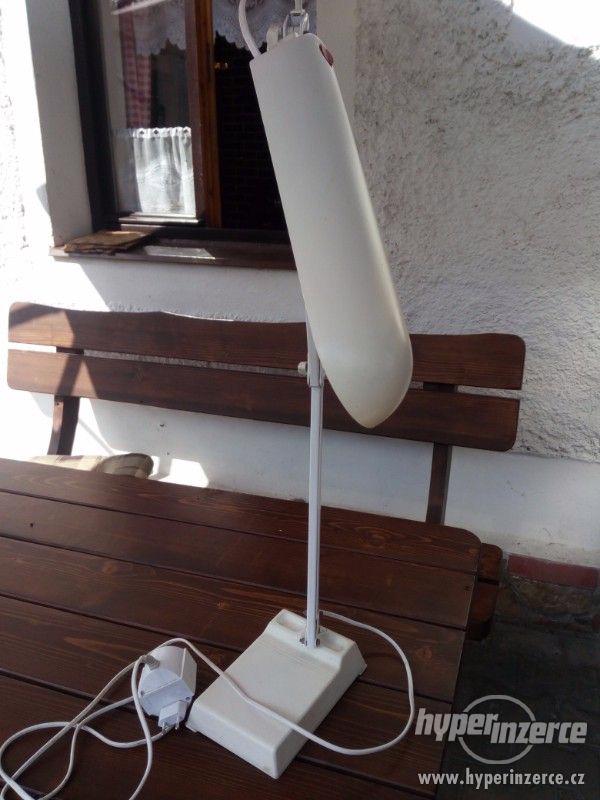 stolní lampa - foto 3