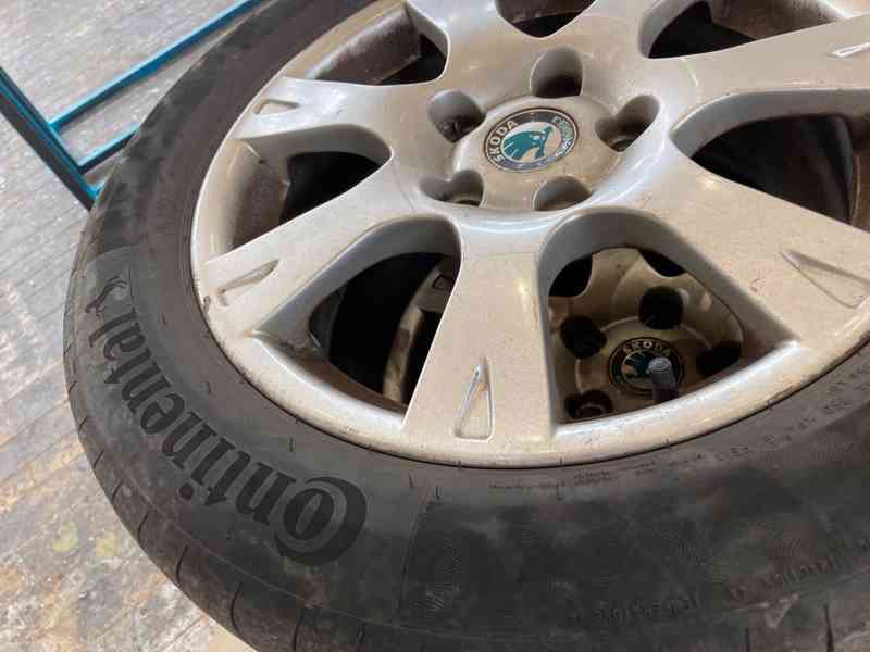 Kola originál Škoda Octavia 16 - foto 4