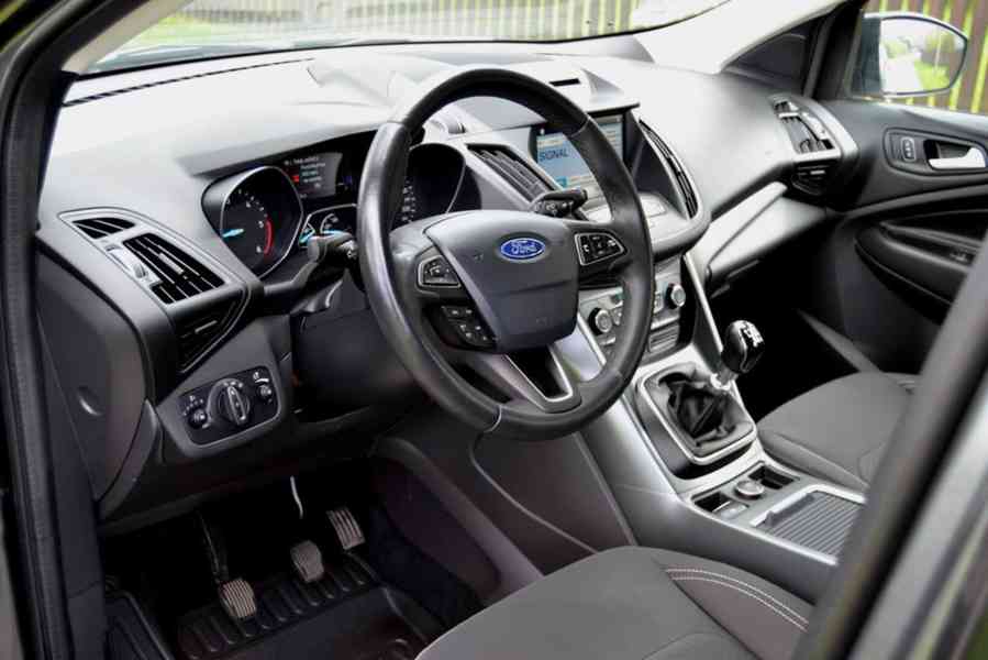 Ford Kuga 2.0 TDCi 110kW Cool&Connect 4x4 - foto 7