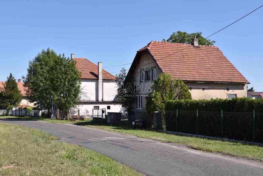 Malý domek na okraji obce Vrdy-Zbyslav u  Čáslavi - foto 23