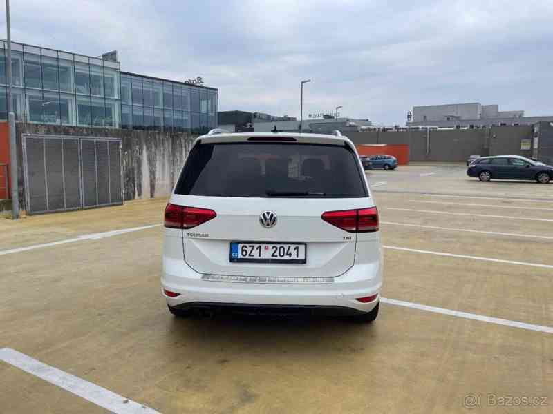 Volkswagen Touran 1,8 TSI Highline DSG  132 Kw/ 7DSG/ Highli - foto 9