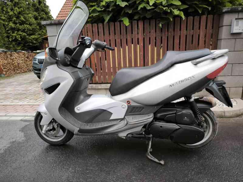 Malaguti Madison 125 - foto 2