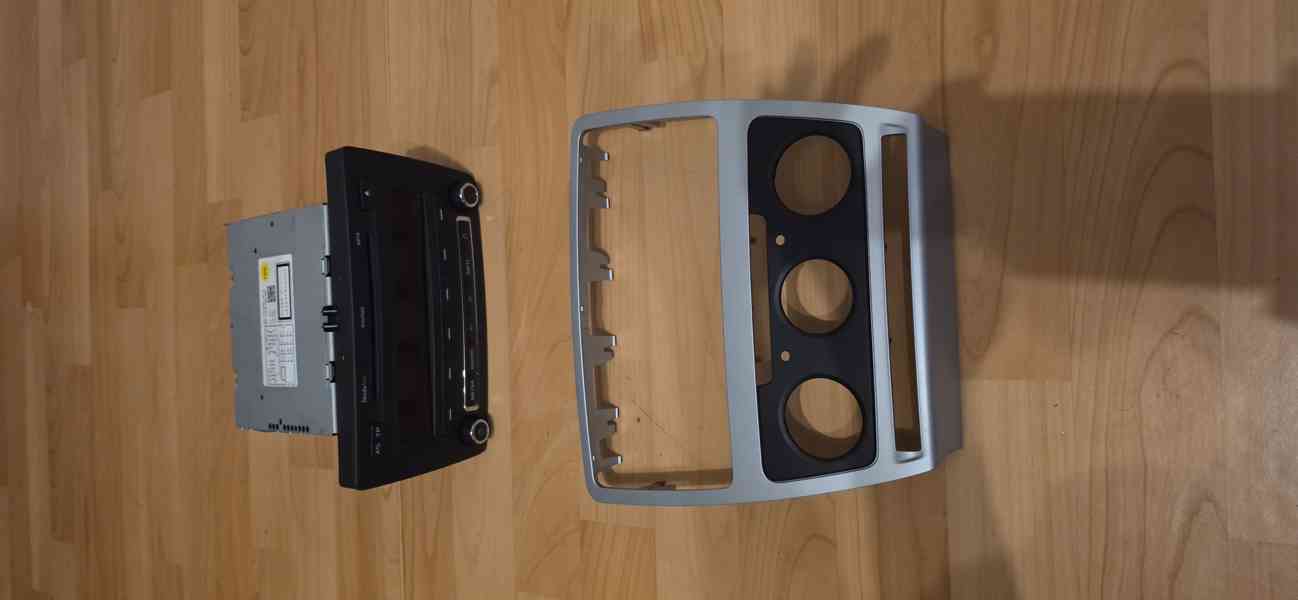 Autoradio + ramecek oktavia II - foto 4