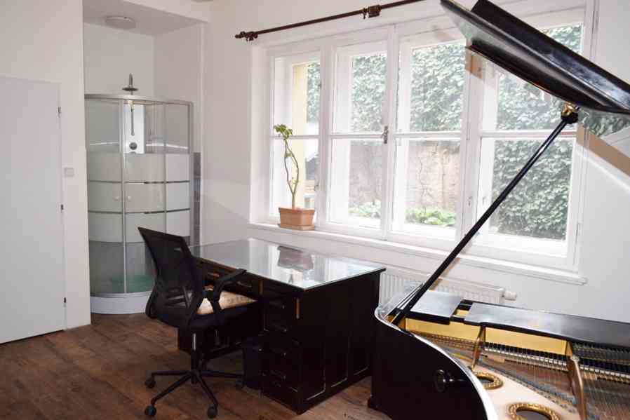 Prodej rodinného domu v centru Dvora Králové n.L. - foto 7