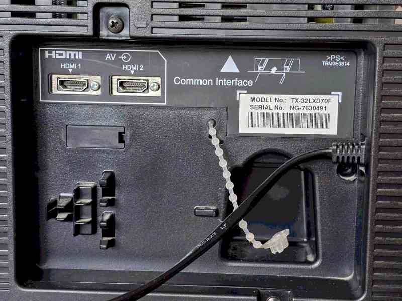 Panasonic TX-32LXD70F + DVB-T2 set-top box Sencor - foto 8