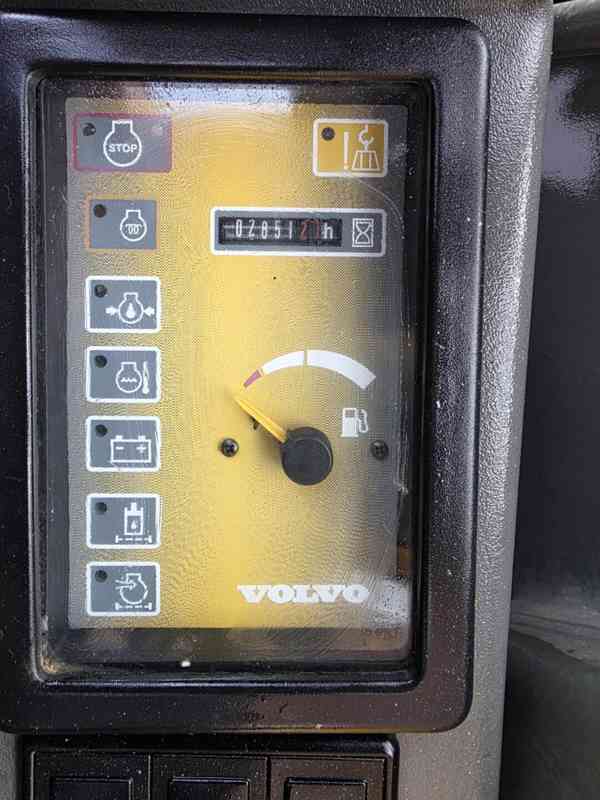 Bagr VOLVO EC15B - foto 8