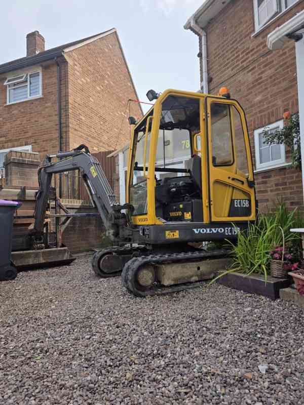 Bagr VOLVO EC15B - foto 3