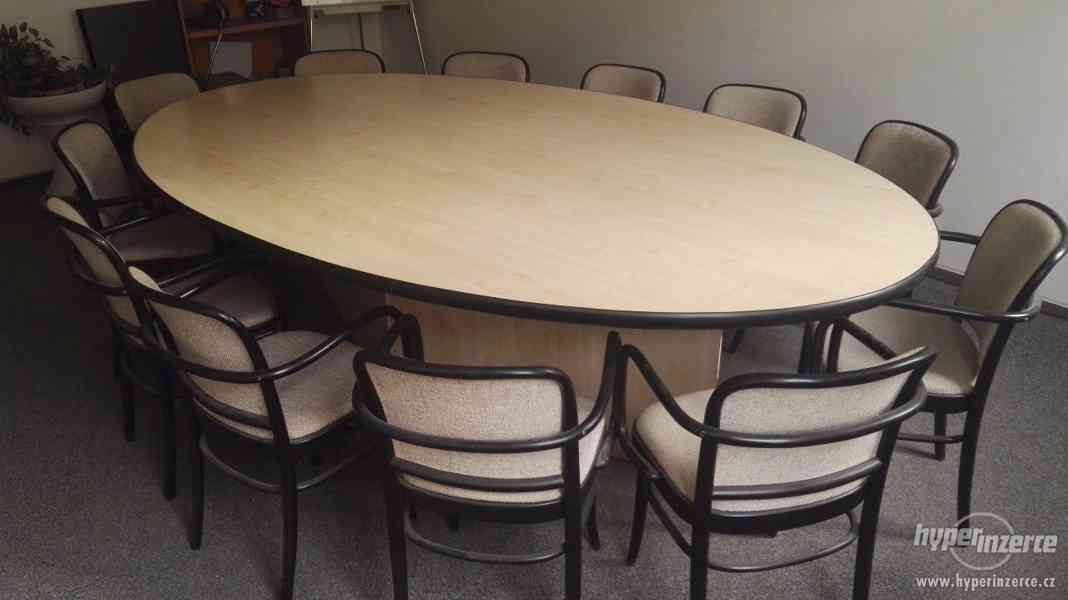 12x židle s opěrkou+ 1x elipsovitý stůl- vynikající stav - foto 2