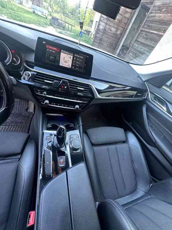 BMW Řada 5 3,0   G31 Sport Line — 195 kW — Adap - foto 6