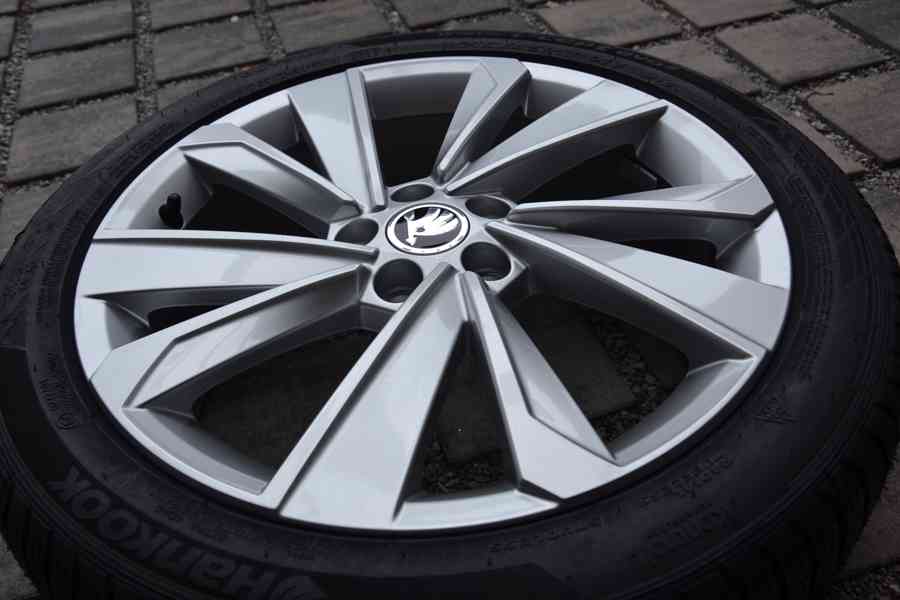 Š.Fabia IV/VW Polo.S.Ibiza -NOVÁ zimní ALU sada 215/45R17 - foto 12