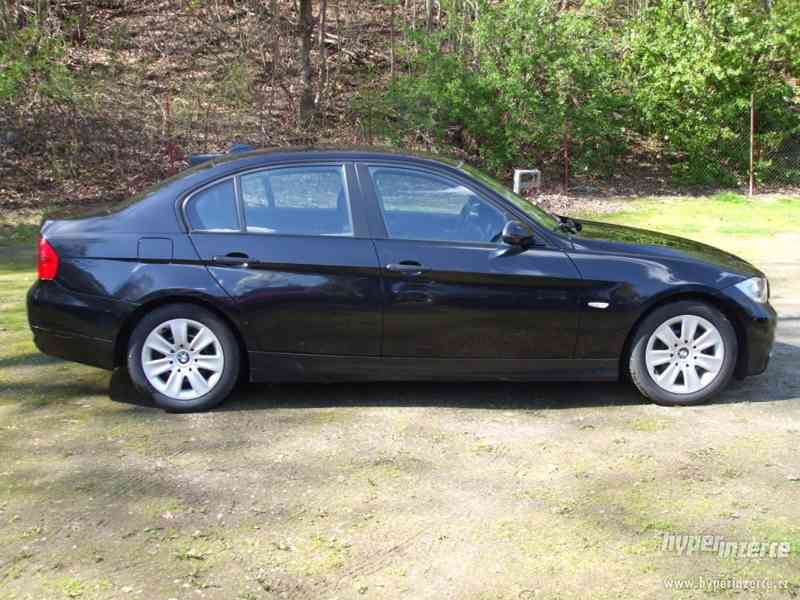 BMW 320 D 120 kW, 6 rychlostí, r.v.8/2005,serviska, TOP STAV - foto 9