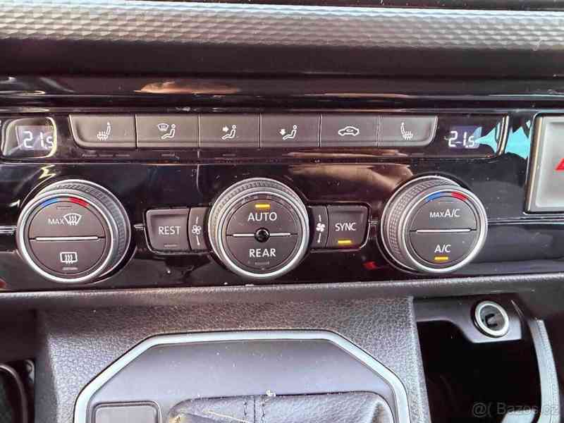 Volkswagen Multivan 2,0   HL BiTDI 4Motion, ČR - foto 16