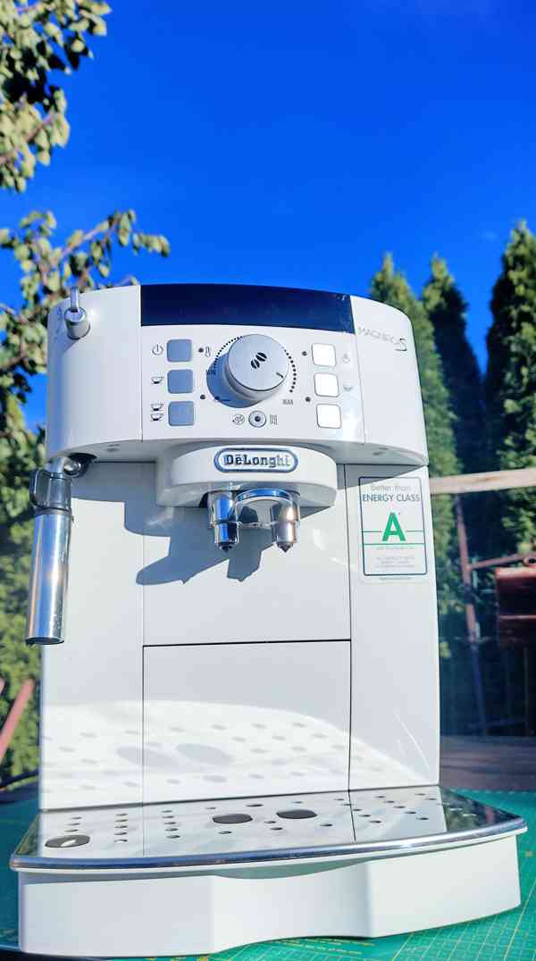 De'Longhi Magnifica S – jenom 3 měsíce v provozu + 50% sleva - foto 4