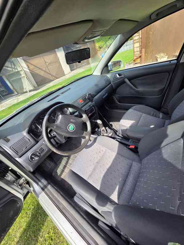 Škoda Octavia - foto 1