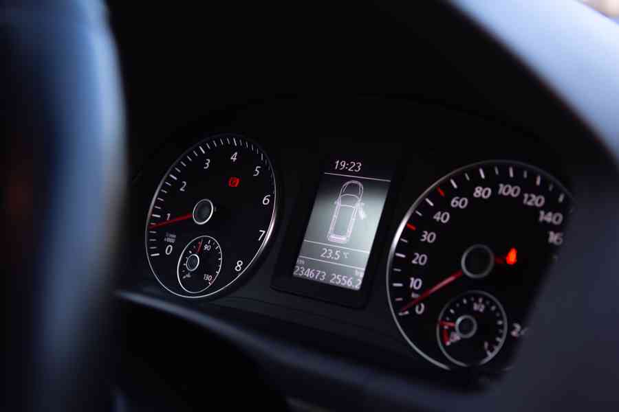 VW Touran 2011 - hnědá metalíza - TSI 77kw - foto 10