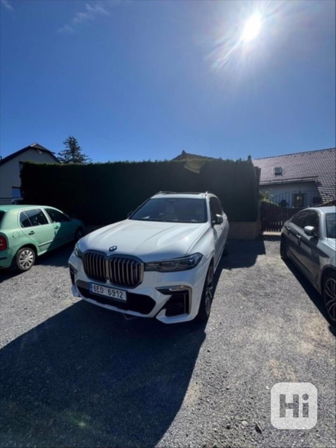 BMW X7 3,0   M50d - foto 1
