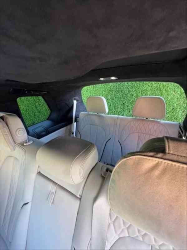 BMW X7 3,0   M50d - foto 18