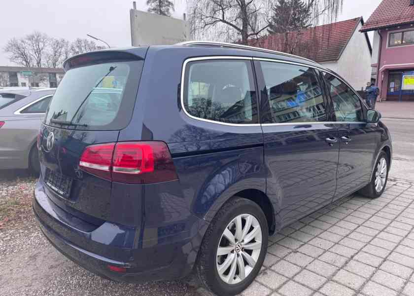 Volkswagen Sharan Highline 2.0 TDI 110kw - foto 3