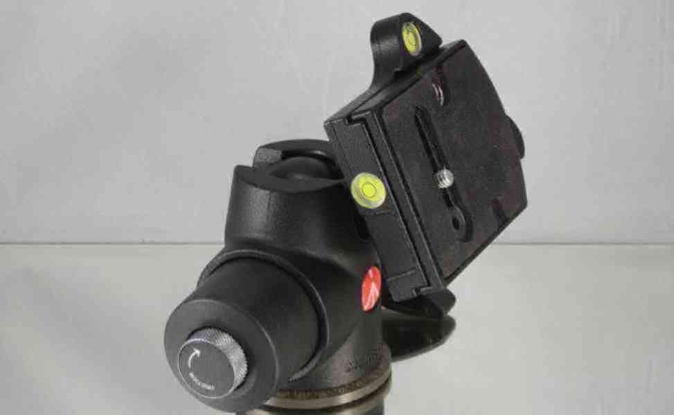 Manfrotto 468MGRC4 *hydrostatická kulová hlava*nosnost: 16KG - foto 3