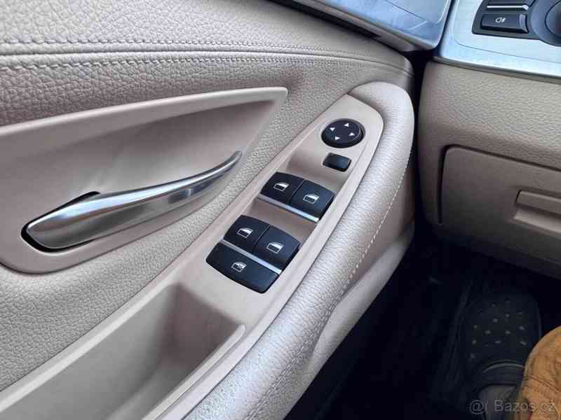 BMW Řada 5 2,5   F11 525d xDrive kombi M-paket - foto 16