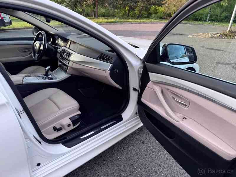 BMW Řada 5 2,5   F11 525d xDrive kombi M-paket - foto 8