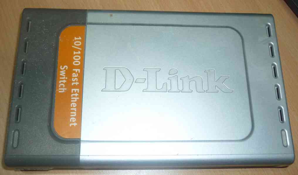 Switch D-Link DES 1008D - foto 4