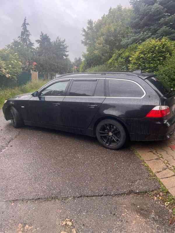 BMW Řada 5 3,0   530d - foto 7