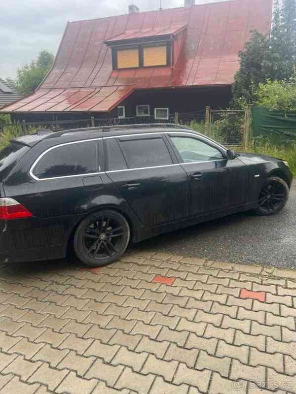 BMW Řada 5 3,0   530d - foto 8