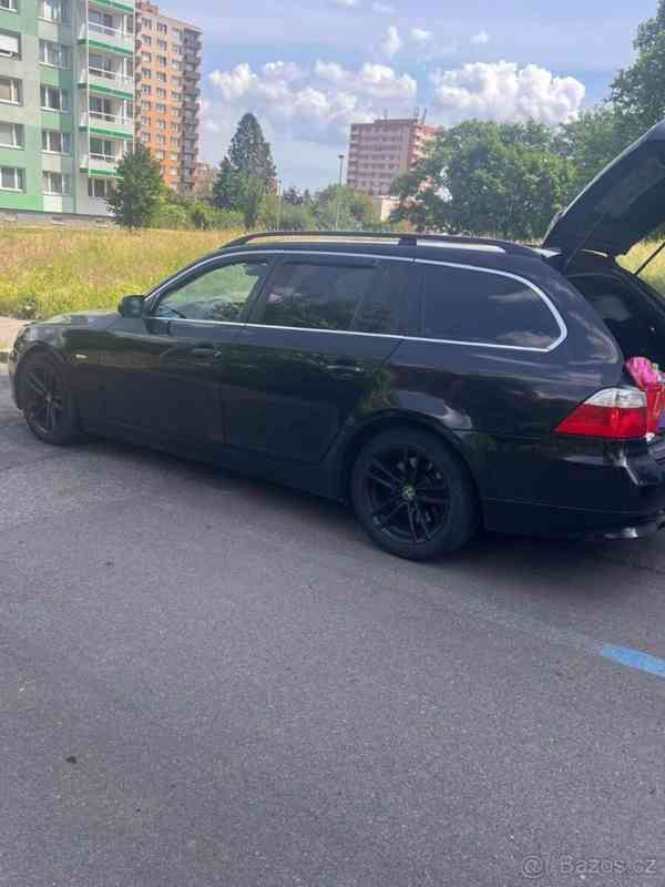 BMW Řada 5 3,0   530d - foto 3