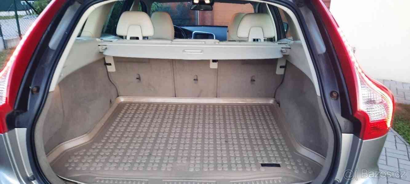 Volvo XC60 2,0 FWD, 100kw,2014 - foto 4