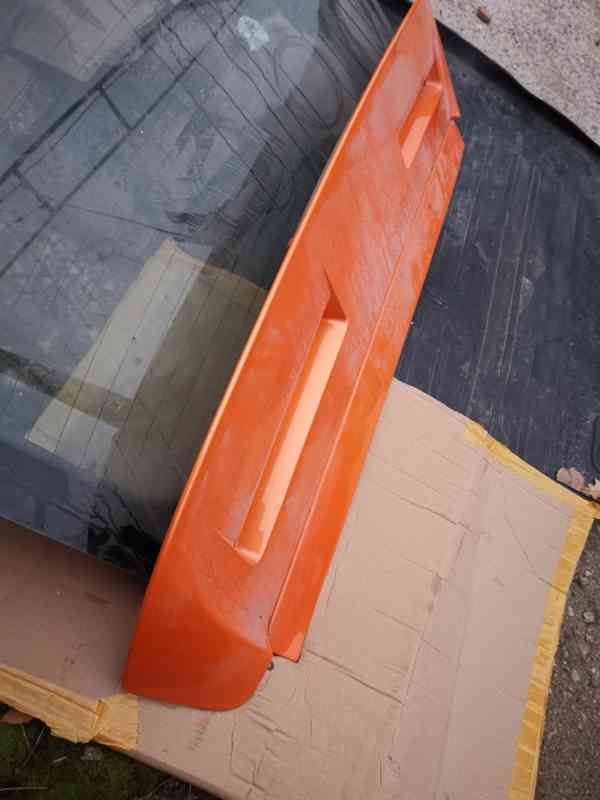 Křídlo( spoiler ) Ford Focus ST225 2004-2007 elektric orange - foto 2