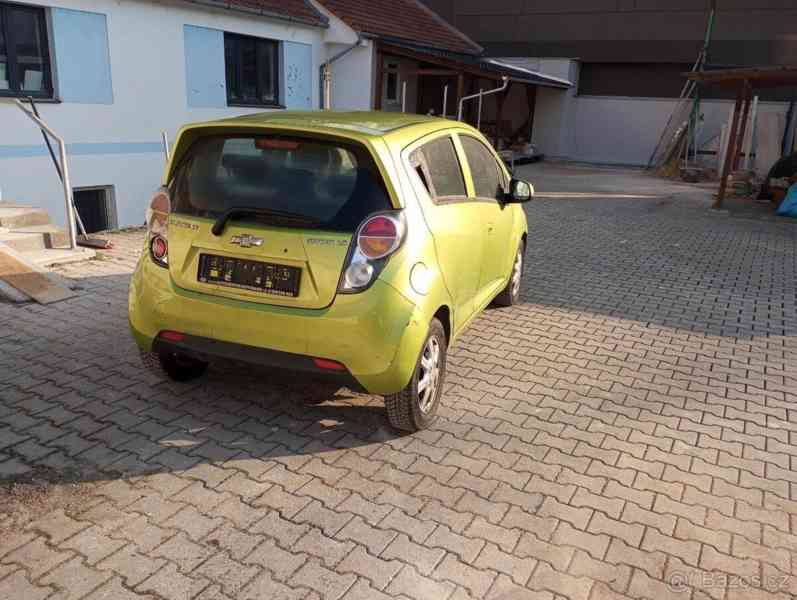 Chevrolet Spark 1,0 - foto 3