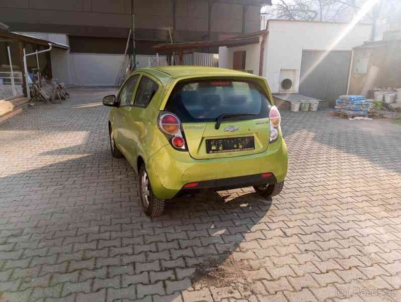 Chevrolet Spark 1,0 - foto 4