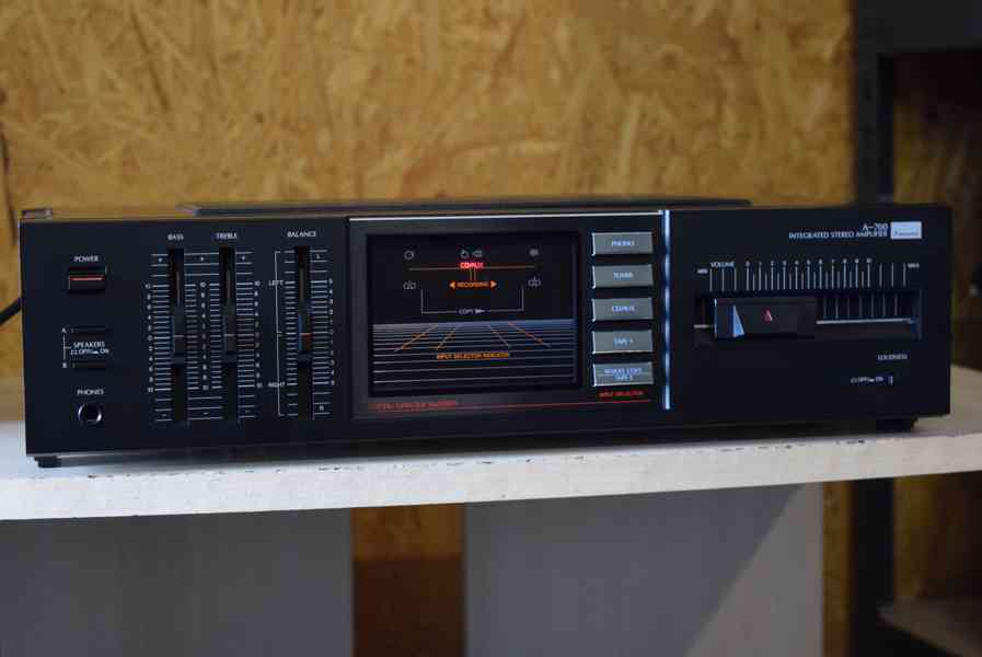 SANSUI A-700 VÝBORNÝ STEREO ZESILOVAČ !! - foto 1