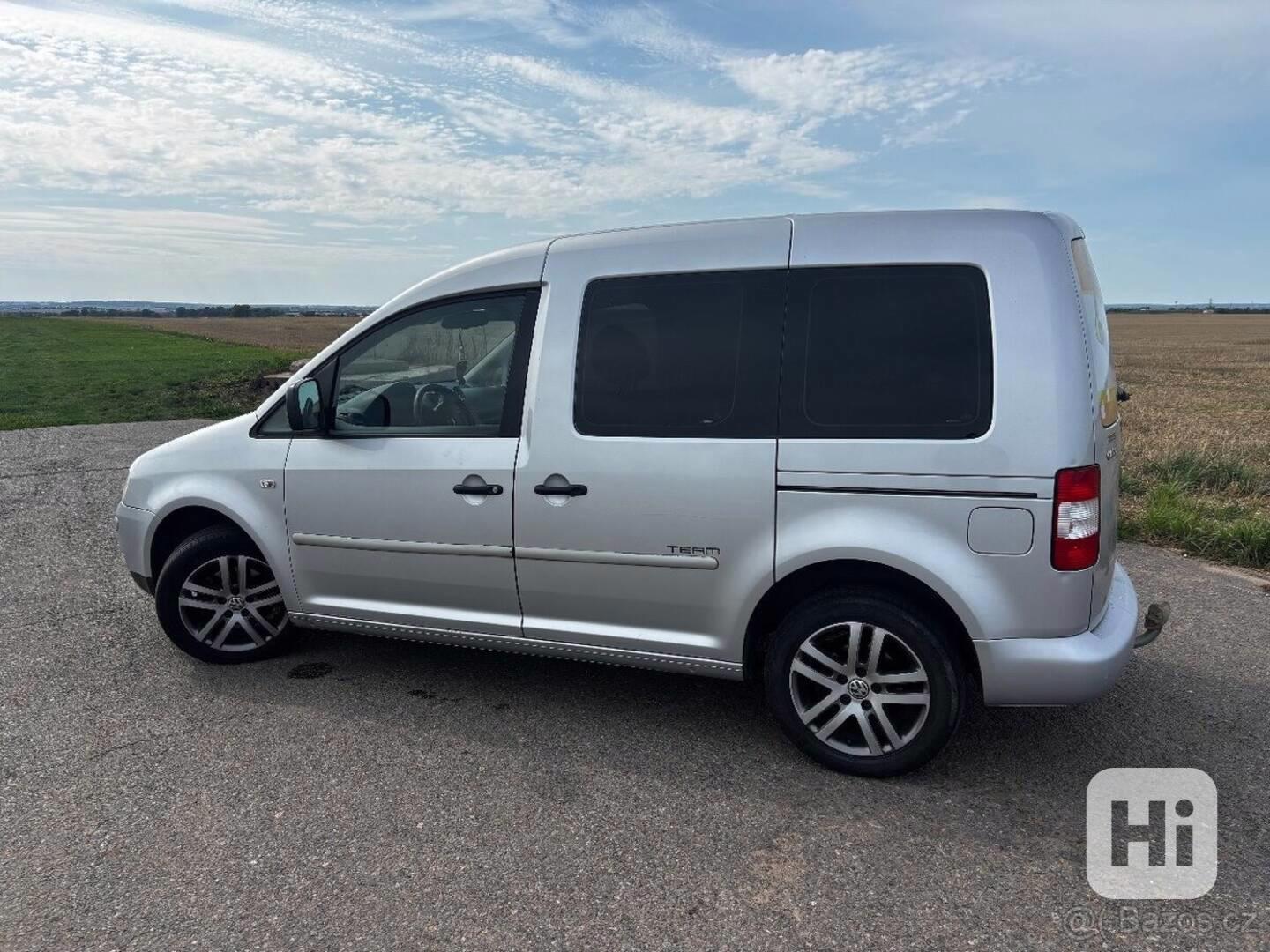 Volkswagen Caddy 1,9   life - foto 1