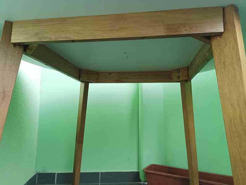 Jídelní stůl  - foto 3