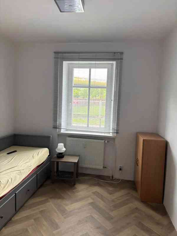 Pronájem bytu 2+1 48 m² - foto 8
