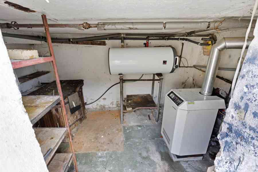 Rodinný dům se zahradou jen 20 minut od Prahy! - foto 35